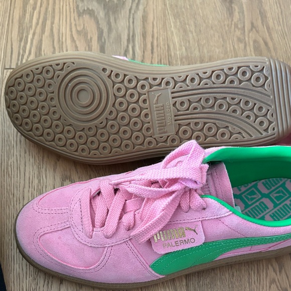 Puma Vibrant Pink and Green Sneakers - Picture 2 of 2
